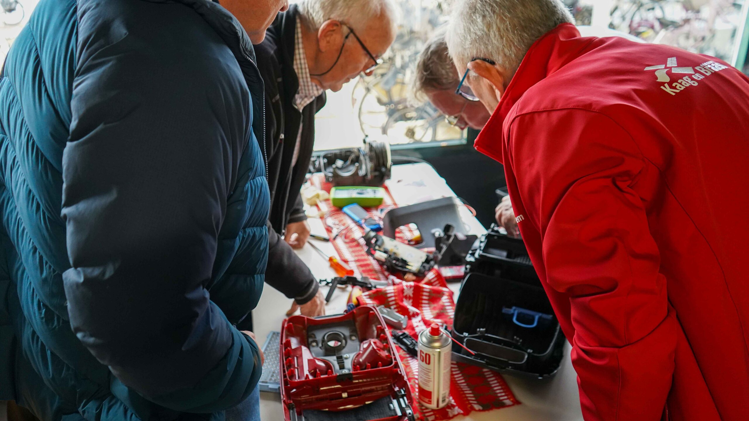 Repair cafe repareren stofzuiger