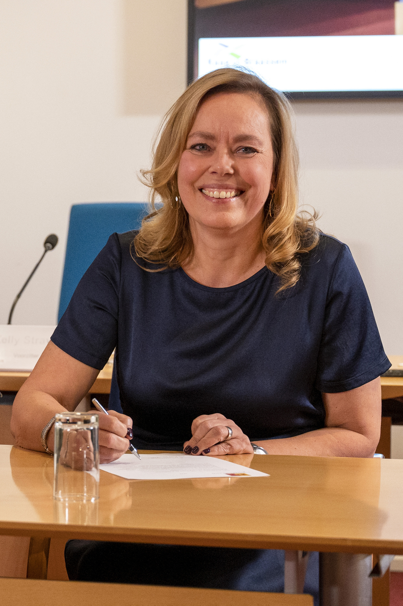 Foto van burgemeester Astrid Heijstee.